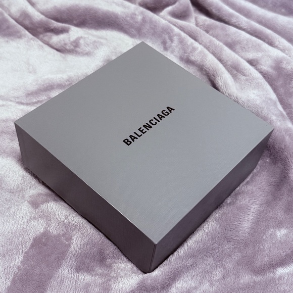 BALENCIAGA CRUSH 1.0 EARRINGS - BLACK/SILVER WITH STRASS - Picture 5 of 8